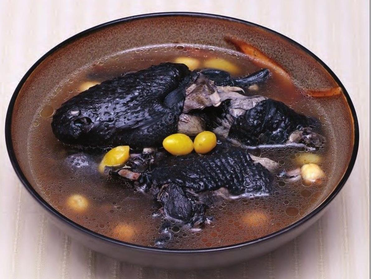 白果莲子乌鸡汤.jpg