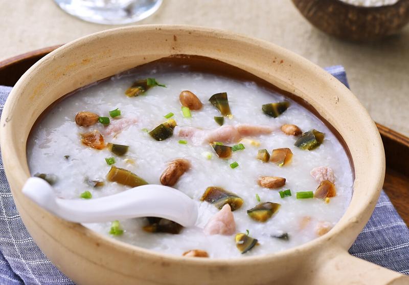 白萝卜丝皮蛋瘦肉粥.jpg