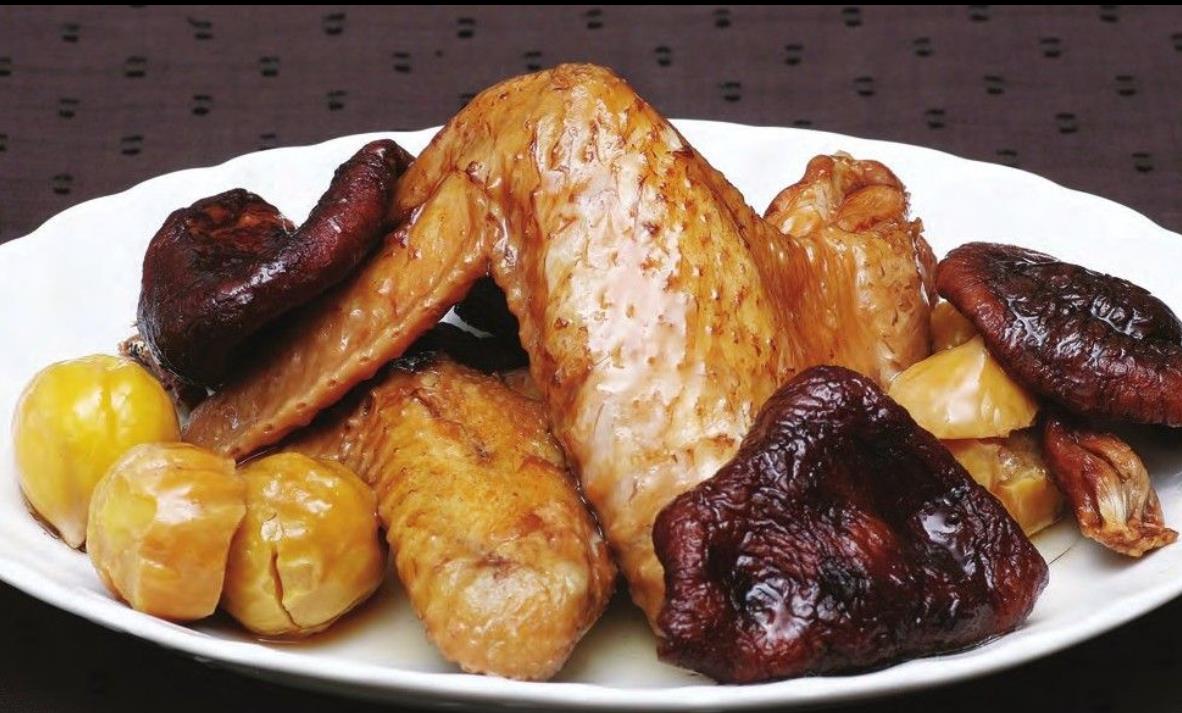 板栗香菇焖鸡翅.jpg