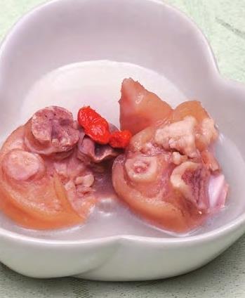 枸杞子蒸猪蹄.jpg