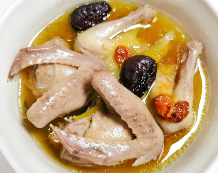 瓜蒌半夏蒸乳鸽.png