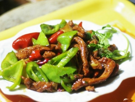 蚝油青椒牛肉.jpg