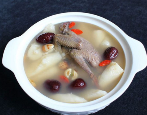 红枣桂圆炖鹌鹑.png
