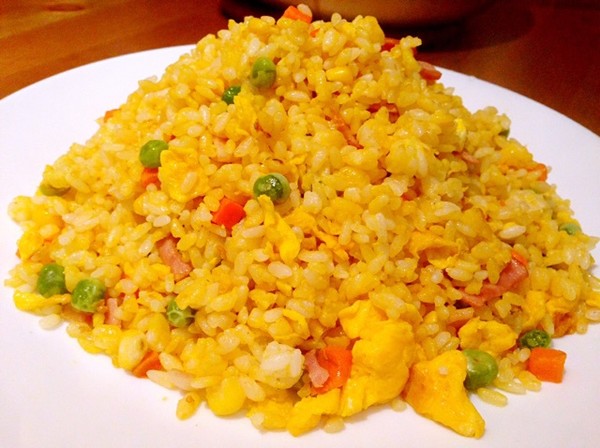 黄金咖喱炒饭.jpg