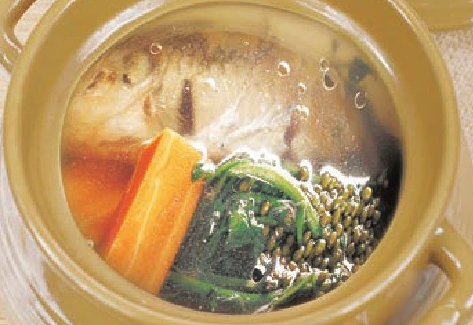 绿豆炖鲫鱼.png