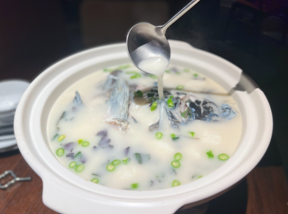 奶汤鱼头.png