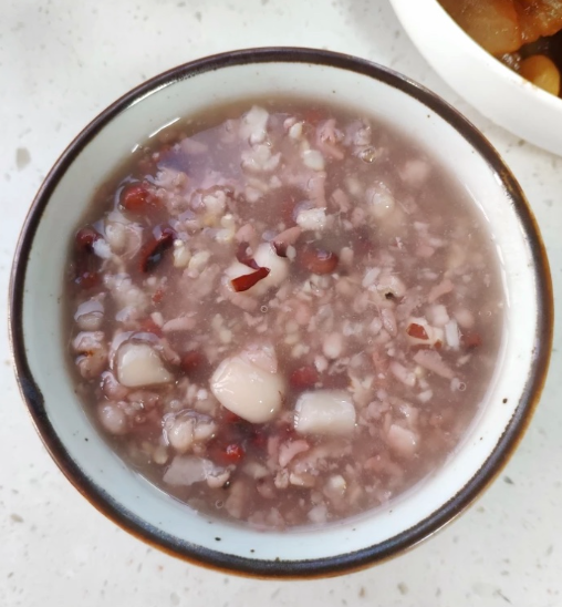 芡实茯苓粥.png