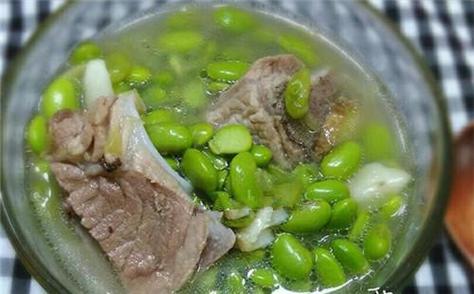 青豆党参排骨汤.jpg