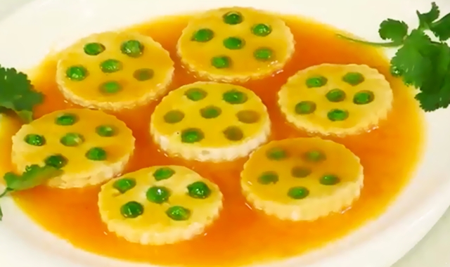 三鲜莲蓬豆腐.jpg