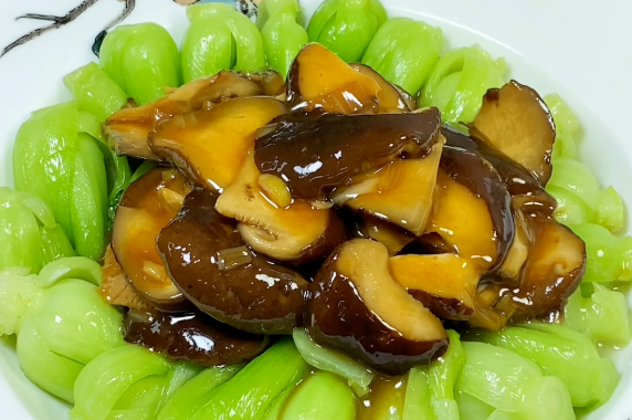 首乌香菇菜心.png