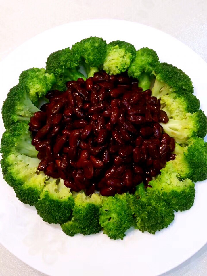 西蓝花拌赤小豆.jpeg