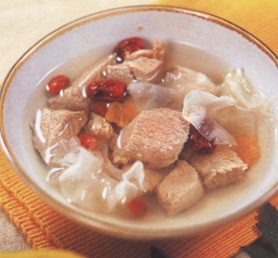 银耳牛肉红枣汤.png
