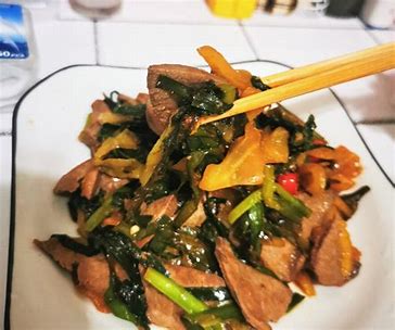 猪肝炒酸菜.jpg